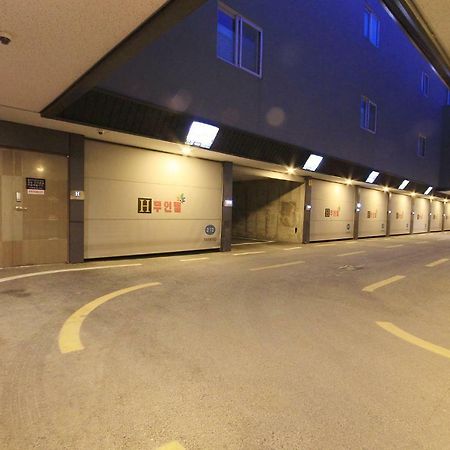 H Drive Hotel Iksan Luaran gambar