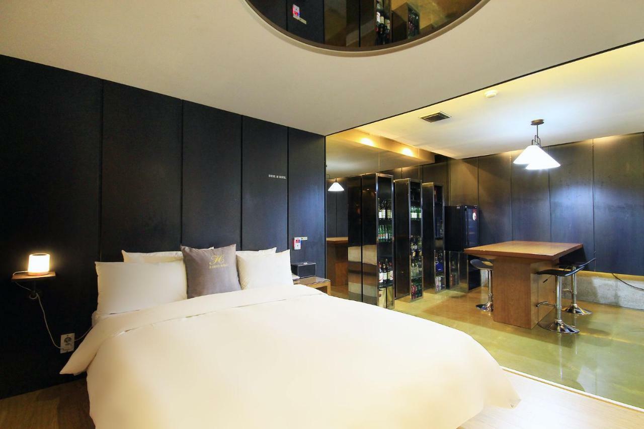 H Drive Hotel Iksan Luaran gambar