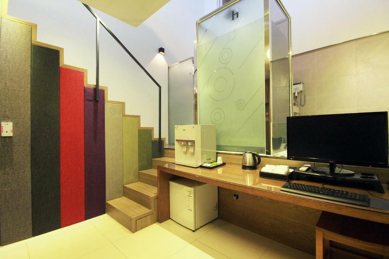 H Drive Hotel Iksan Luaran gambar