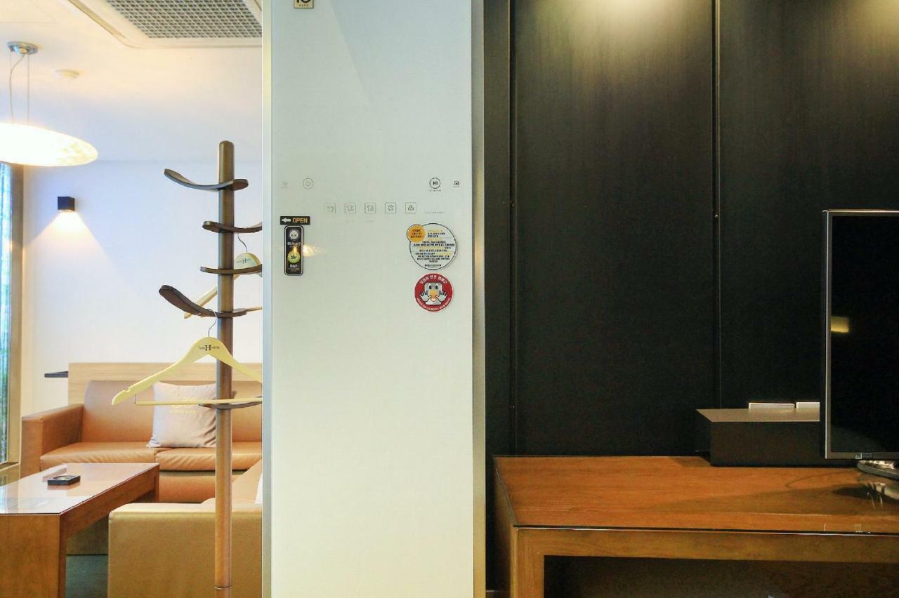 H Drive Hotel Iksan Luaran gambar